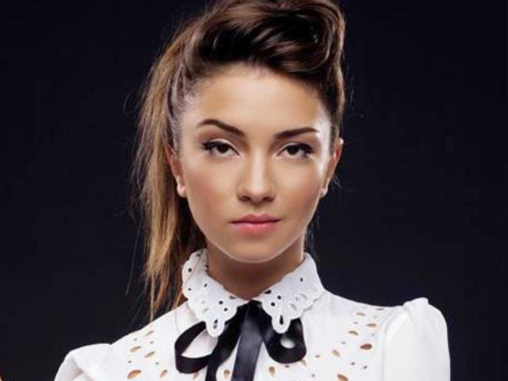 ECE SEÇKİN