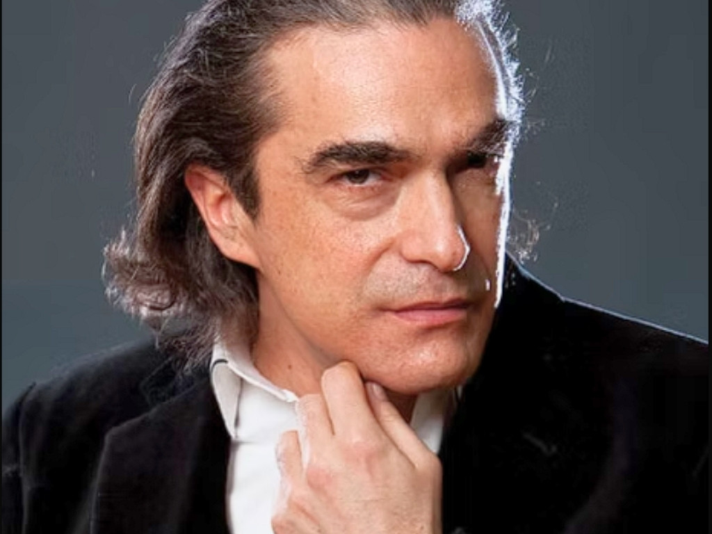 FAHİR ATAKOĞLU