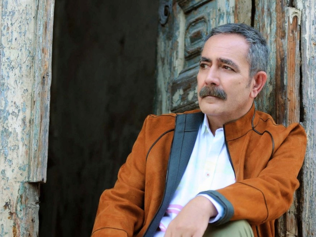 FATİH KISAPARMAK