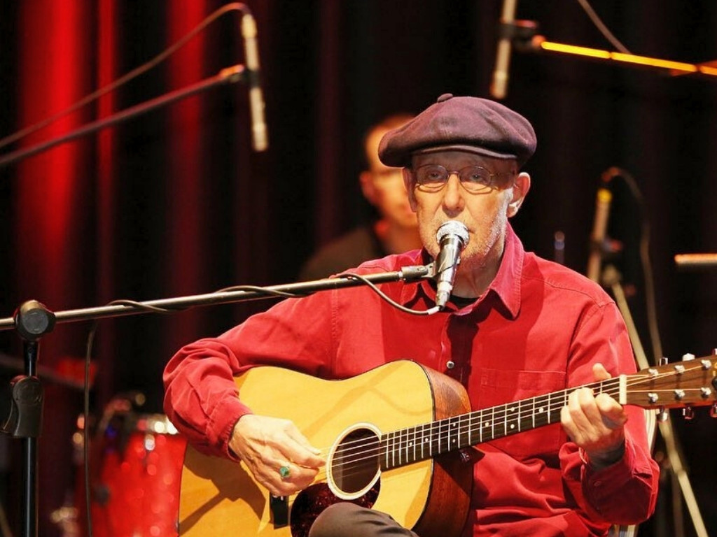 İLHAN ŞEŞEN