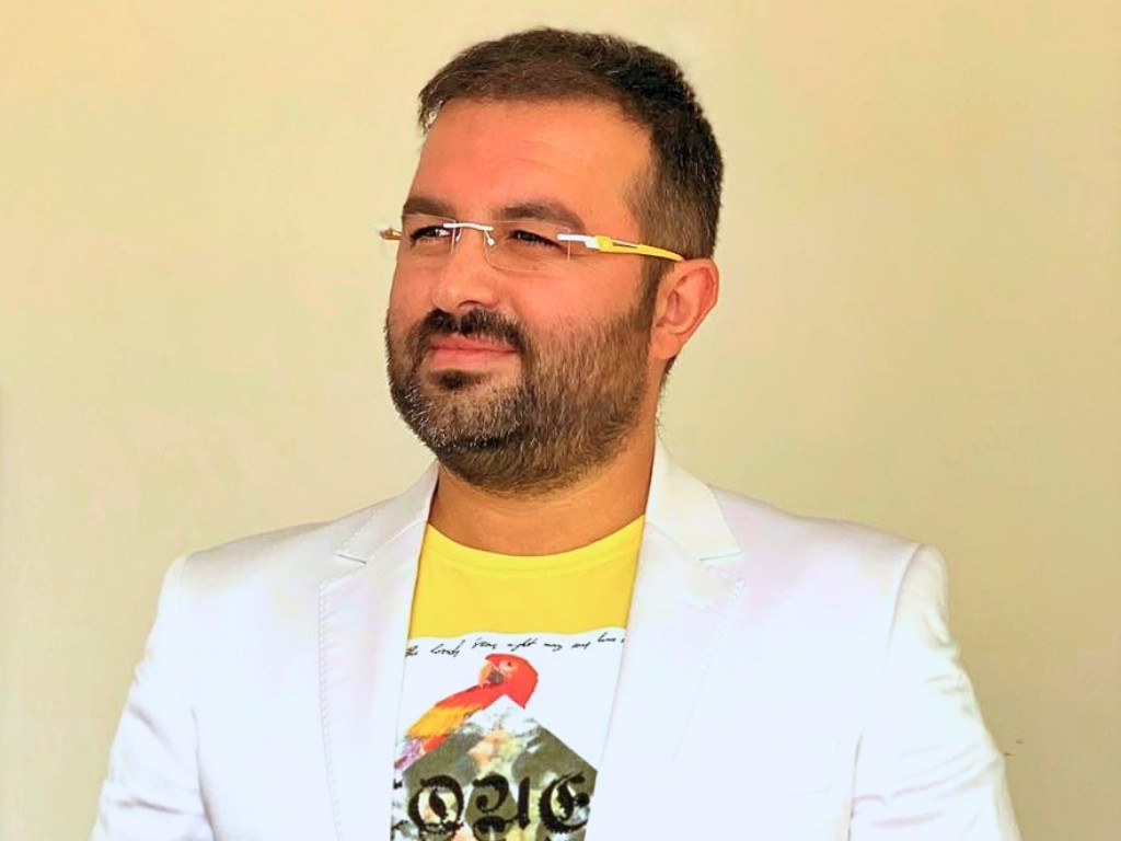UĞUR DEMİRCİ